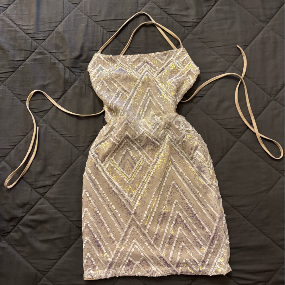 Sequin Tie Up Dress with Geometric Pattern - Picture 4 of 14